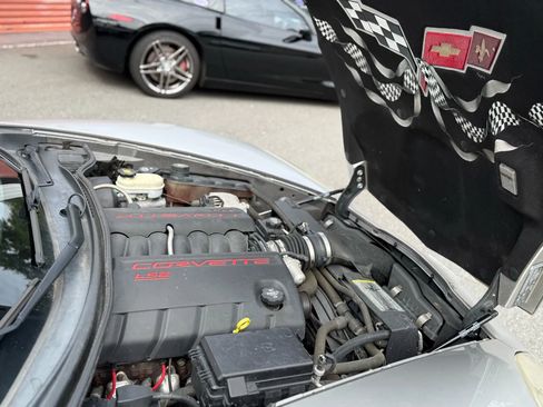 Used 2005 Chevrolet Corvette Coupe w/ Preferred Equipment Group image 21