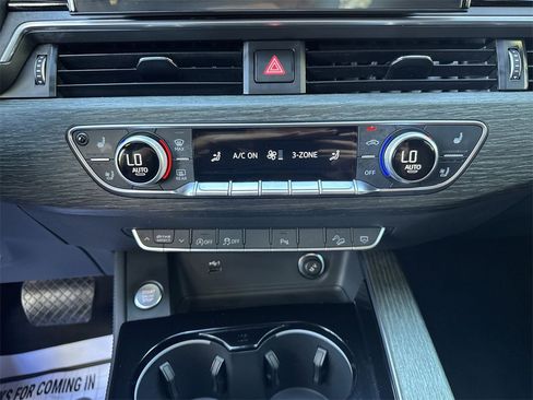 Used 2023 Audi A4 2.0T allroad Premium Plus w/ Premium Plus Package image 17