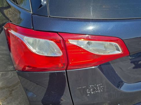 Used 2021 Chevrolet Equinox Premier image 37