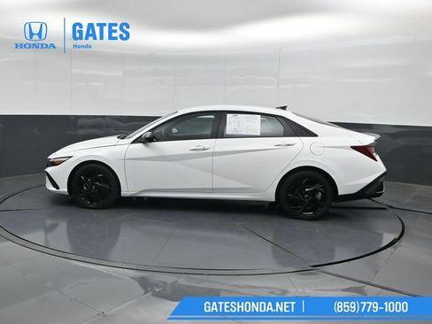Used 2026 Hyundai Elantra Sport FWD image 7
