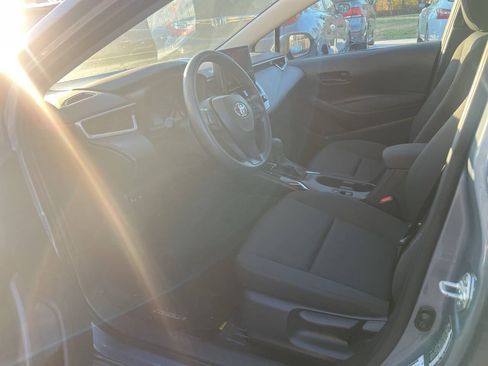 Used 2023 Toyota Corolla LE image 8