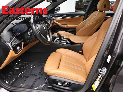 Used 2023 BMW 530i w/ Convenience Package RWD image 14
