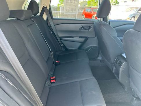 Used 2024 Nissan Rogue S AWD/4WD image 32