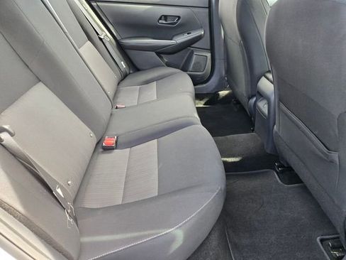 Used 2024 Nissan Sentra SV FWD image 18