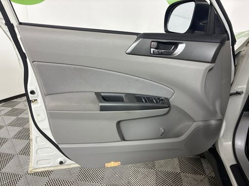 Used 2012 Subaru Forester 2.5X Premium image 24