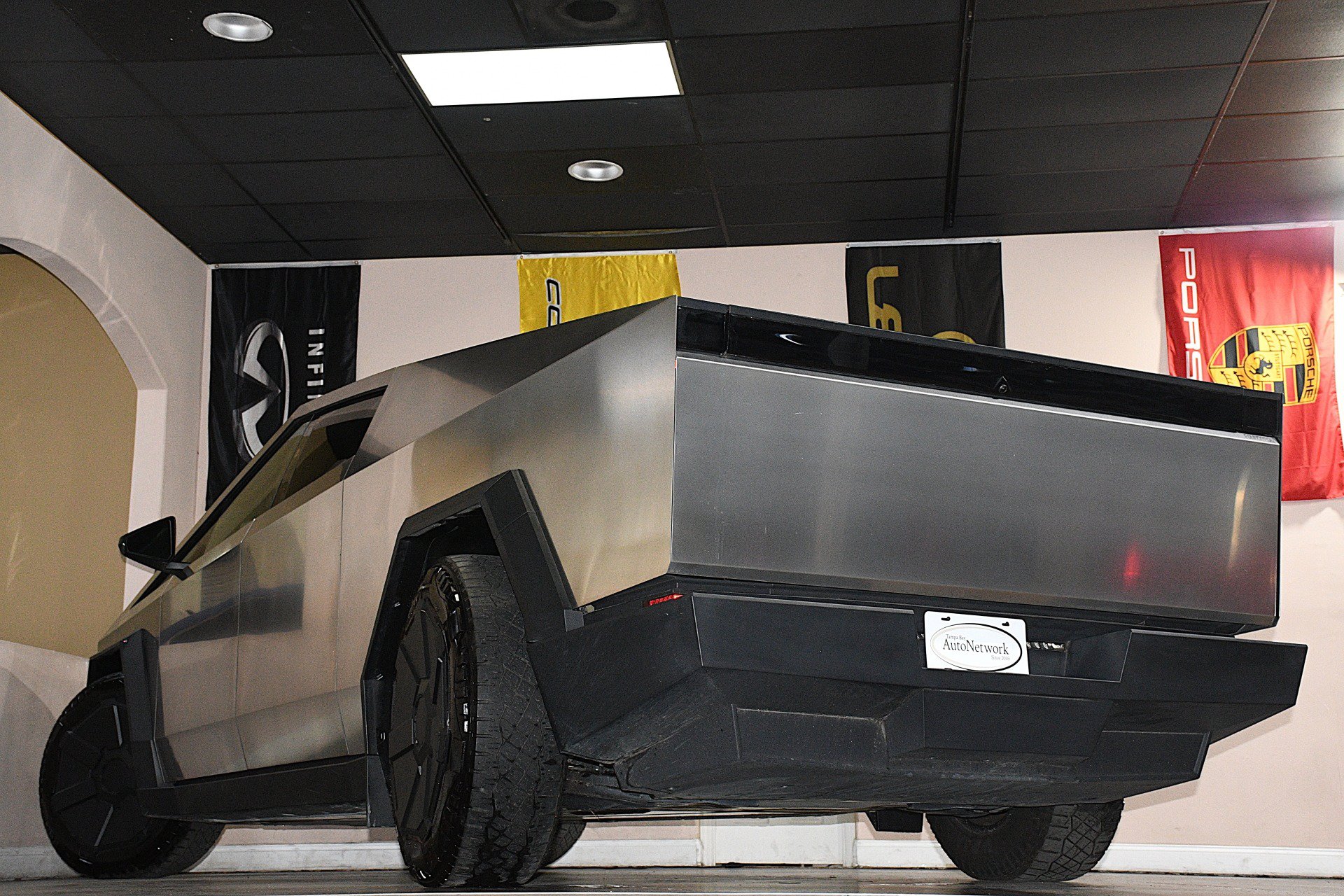 Used 2024 Tesla Cybertruck AWD Crew Cab image 86