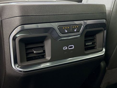 Certified 2026 Chevrolet Silverado 1500 LTZ AWD/4WD image 31