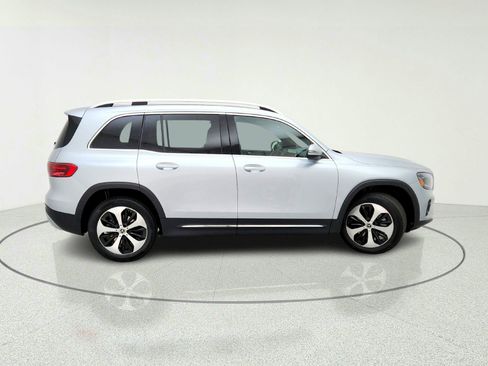 New 2026 Mercedes-Benz GLB 250 image 7