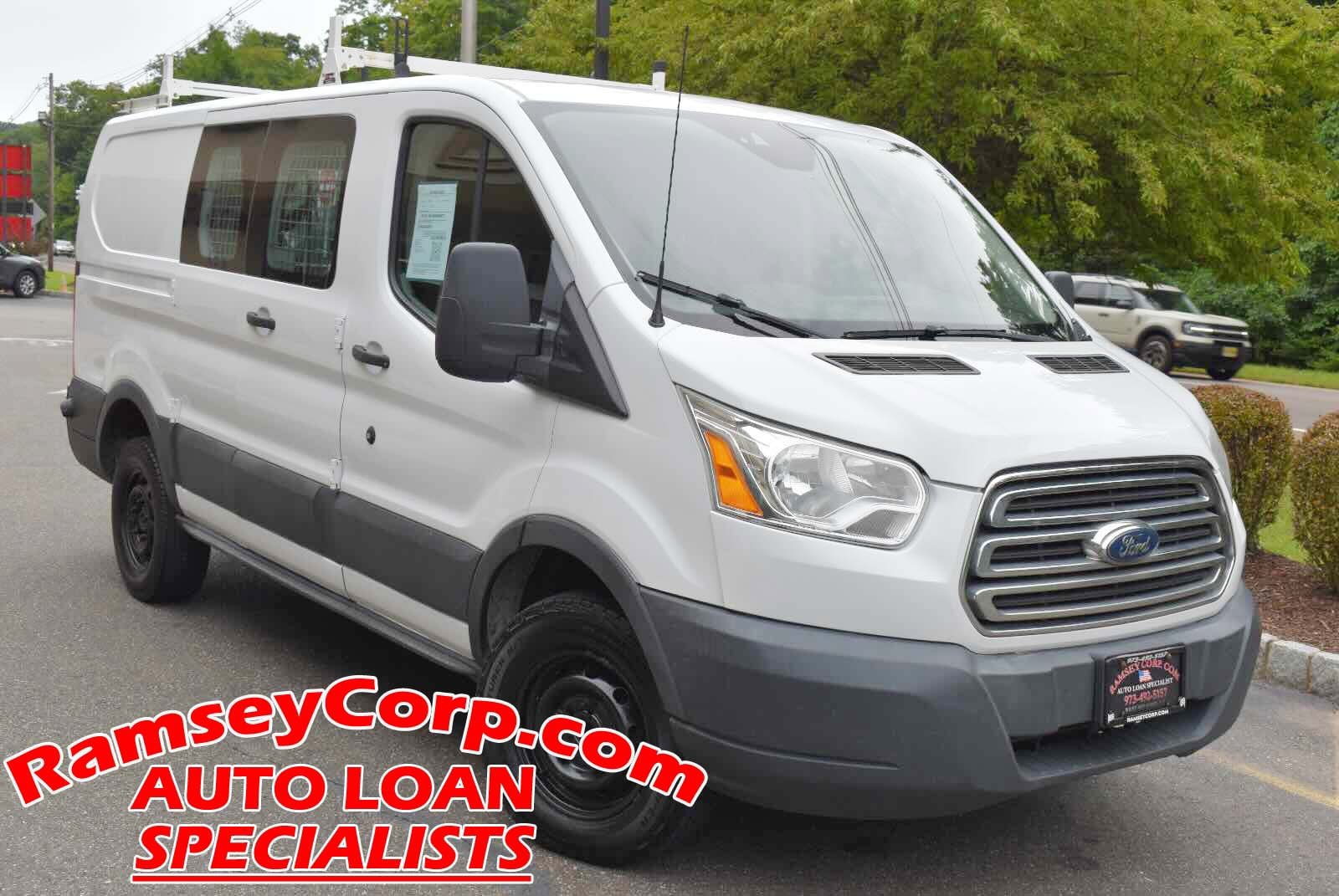Used 2017 Ford Transit 250 130 Low Roof w/ Exterior Upgrade Package RWD image 1