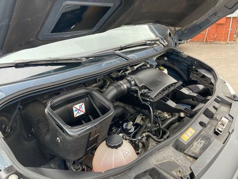 Used 2019 Mercedes-Benz Sprinter 144 image 30