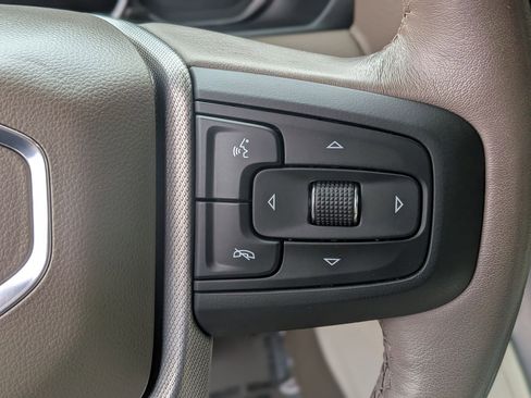 Used 2021 GMC Yukon Denali w/ Denali Premium Package image 17