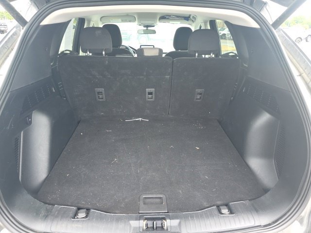 Certified 2022 Ford Escape SE w/ SE Sport Appearance Package FWD image 11