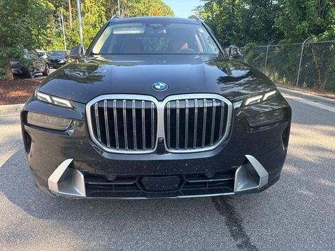 Used 2024 BMW X7 xDrive40i w/ Executive Package AWD/4WD image 2