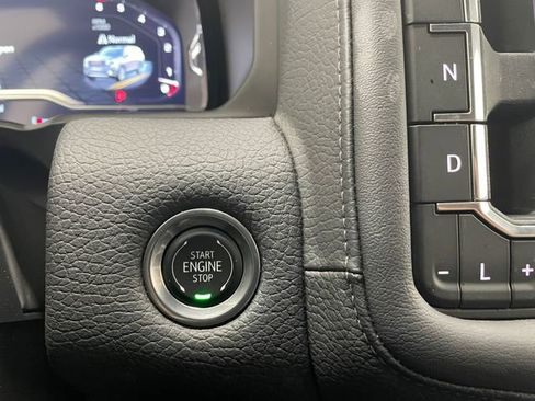 Used 2024 GMC Yukon Denali w/ Advanced Technology Package RWD image 26