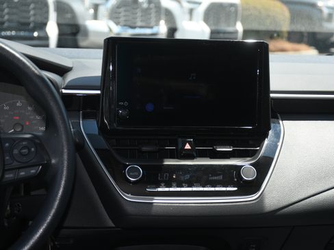 Used 2024 Toyota Corolla LE FWD image 15