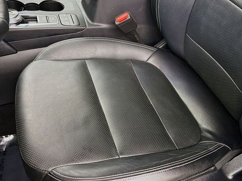 Used 2020 Ford Escape Titanium w/ Titanium Premium Package 2.0 image 20