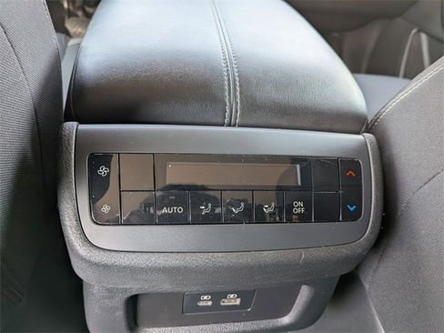 Certified 2024 Nissan Pathfinder SV image 27