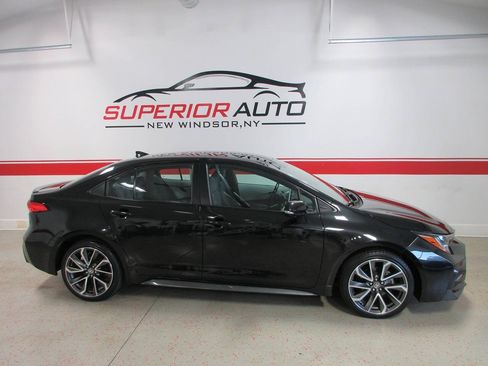 Used 2020 Toyota Corolla SE FWD image 5