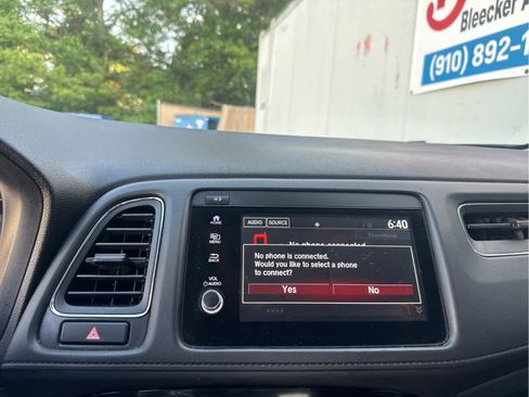 Used 2021 Honda HR-V EX image 26
