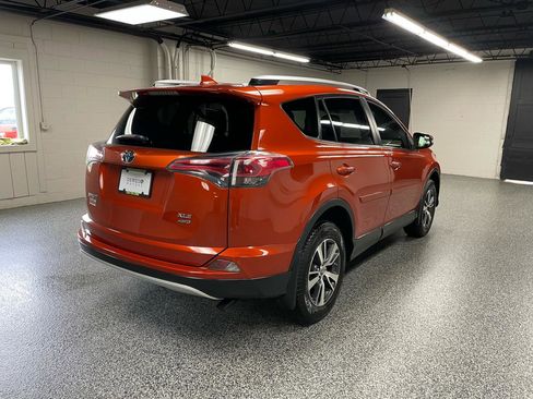 Used 2016 Toyota RAV4 XLE AWD/4WD image 9