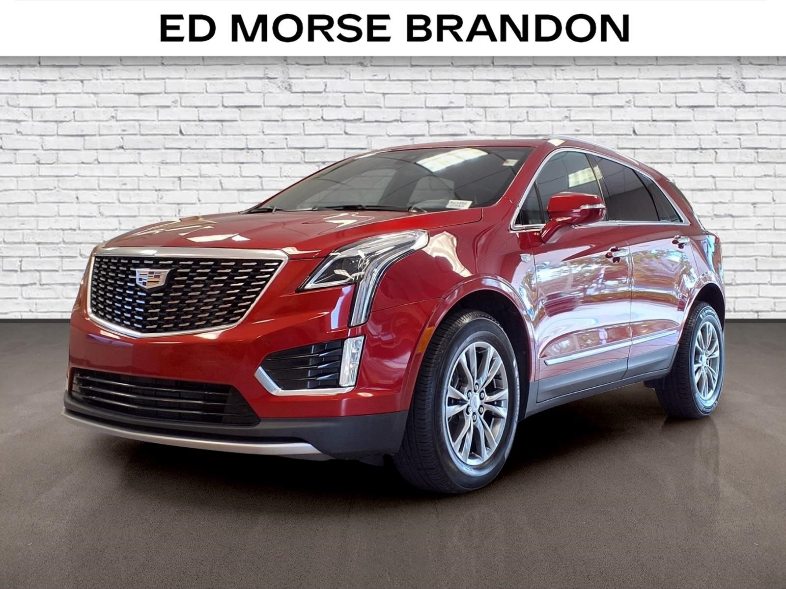 Used 2021 Cadillac XT5 Premium Luxury FWD image 1