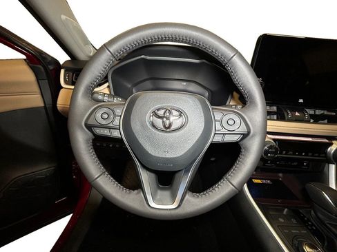 New 2025 Toyota RAV4 Limited image 12