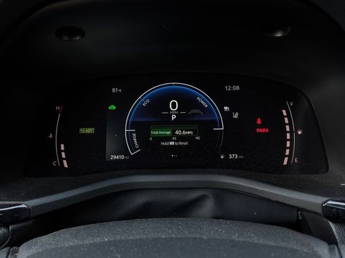 Used 2025 Toyota Camry SE FWD image 37