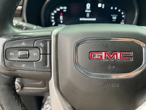 Used 2023 GMC Yukon SLE RWD image 31