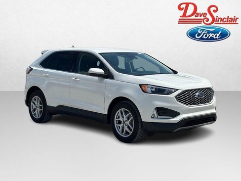 Used 2024 Ford Edge SEL w/ Convenience Package AWD/4WD image 4