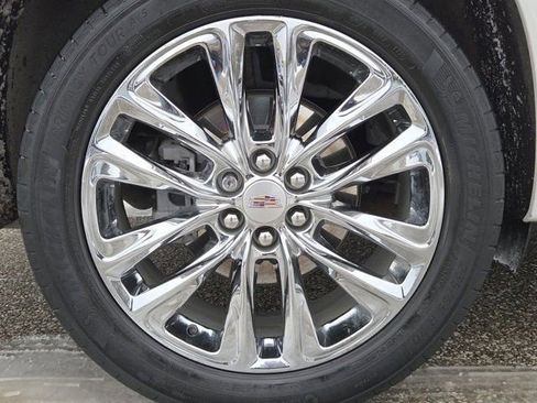 Used 2021 Cadillac XT6 Premium Luxury image 28