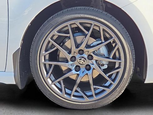 Used 2026 Toyota Camry SE w/ Multimedia Upgrade Package image 11