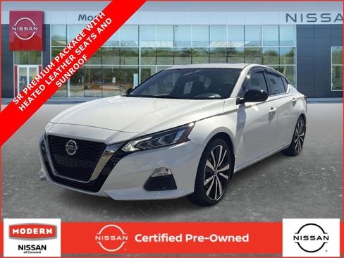 Certified 2021 Nissan Altima 2.5 SR w/ SR Premium Package image 1