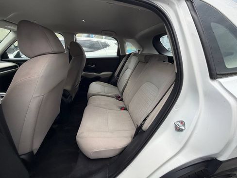Used 2024 Honda HR-V LX image 10