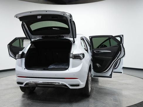 New 2026 Buick Envision Avenir image 10