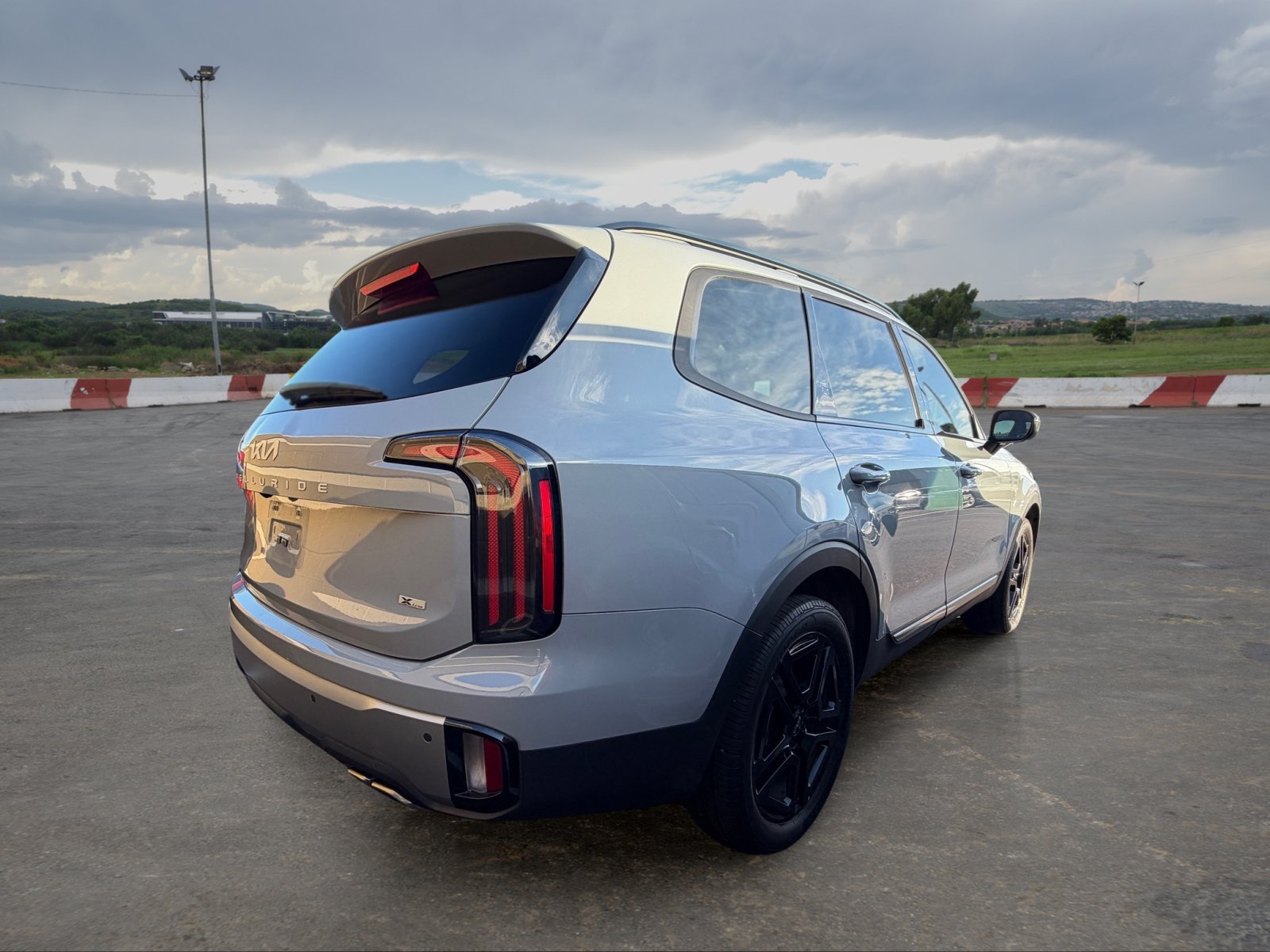 Certified 2023 Kia Telluride EX X-Line AWD/4WD image 3