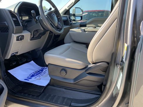 Used 2022 Ford F350 XL w/ Power Equipment Group image 14