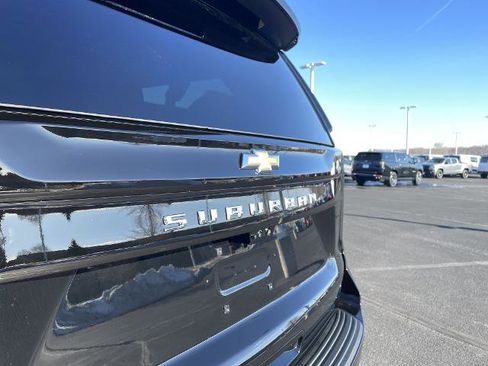 New 2026 Chevrolet Suburban High Country AWD/4WD image 30