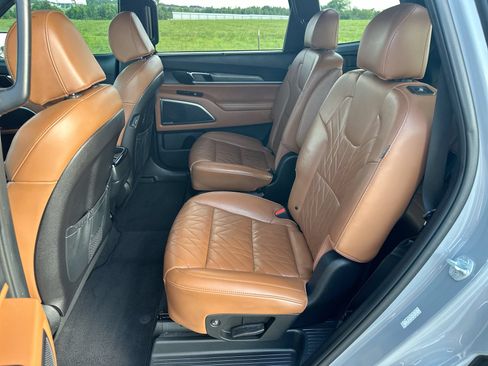 Used 2024 Kia Telluride SX Prestige X-Pro AWD/4WD image 23