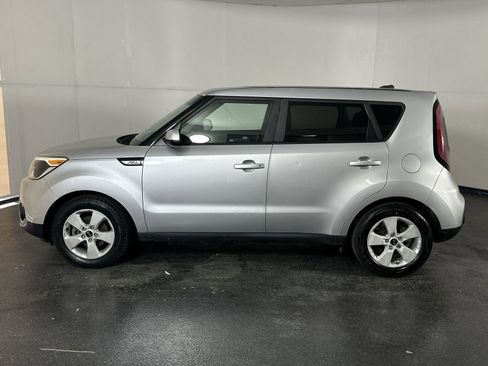 Used 2018 Kia Soul FWD image 5