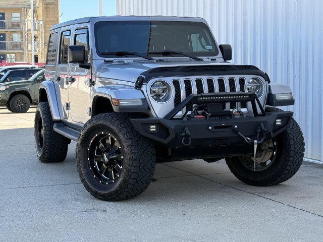 Used 2018 Jeep Wrangler Unlimited Sahara w/ LED Lighting Group AWD/4WD image 2