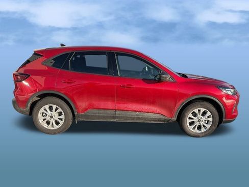 Certified 2025 Ford Escape Active w/ Cold Weather Package image 9