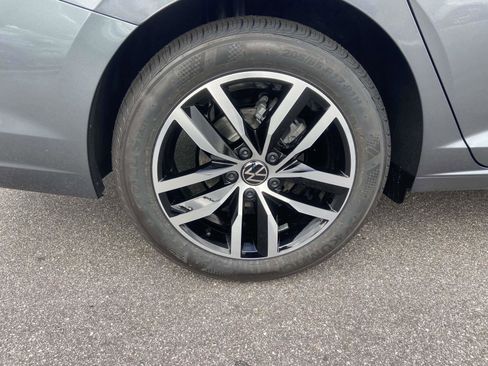 New 2026 Volkswagen Jetta SE image 11