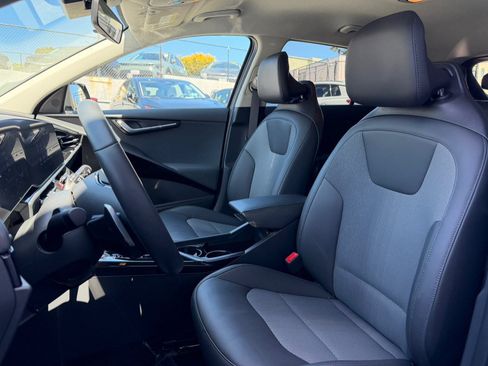 Used 2024 Kia Niro Wind w/ Wind Preserve Package FWD image 18