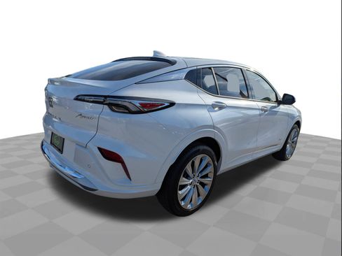 Certified 2024 Buick Envista Avenir image 4