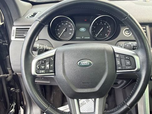 Used 2017 Land Rover Discovery Sport HSE image 17