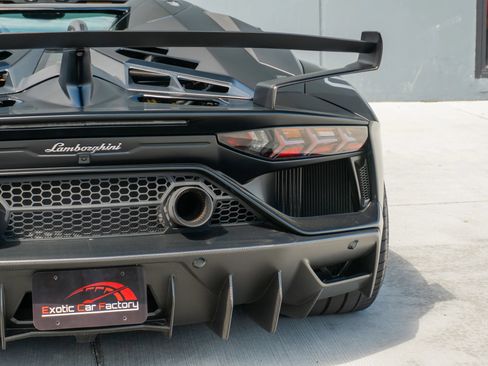 Used 2020 Lamborghini Aventador SVJ AWD/4WD image 50