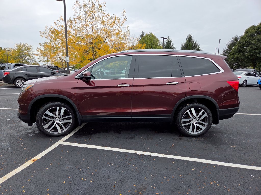 Certified 2018 Honda Pilot Touring image 25
