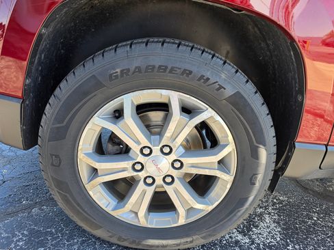 Used 2016 GMC Acadia SLT AWD/4WD image 16