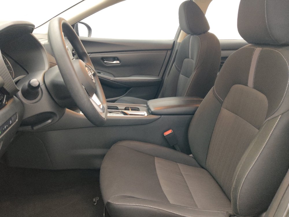 Used 2025 Nissan Sentra SV FWD image 17