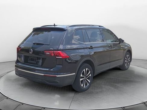 Used 2022 Volkswagen Tiguan S FWD image 5